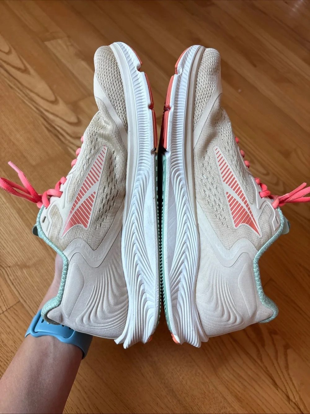 Altra Torin 5 Running Shoes Sneakers Womens 7.5 Sand Coral Mint White Athletic